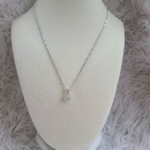 Gorgeous Swarovski Solitaire Necklace- Excellent Condition